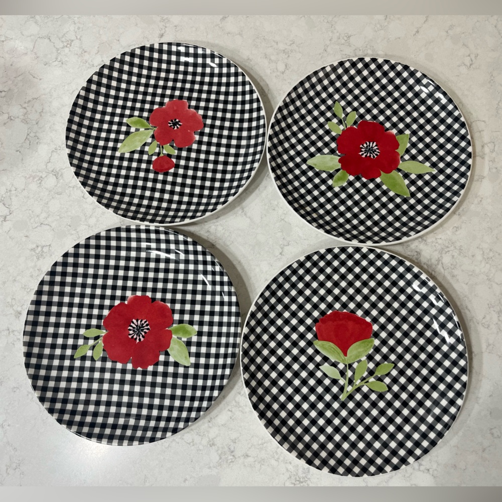 Dolly Parton Buffalo Plaid w/ Red Flowers Appetizer/Dessert Plates - Set of 4